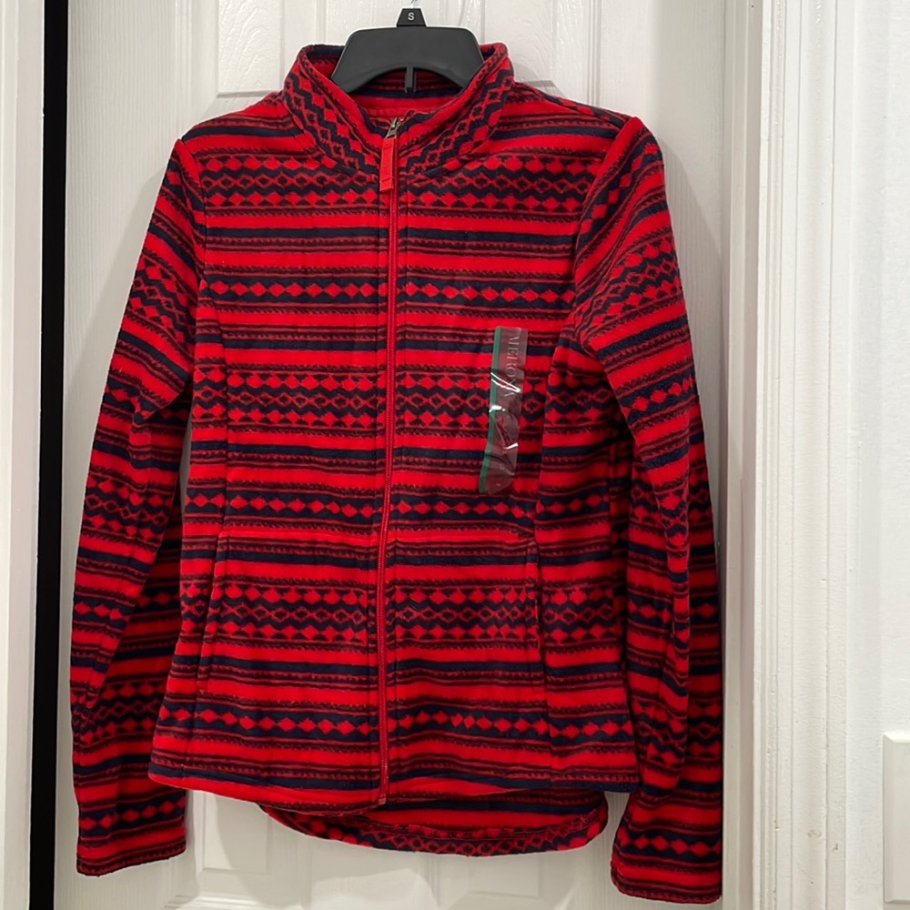 Merona zip up Fleece Sweater Red and Navy Pattern size medium NWT